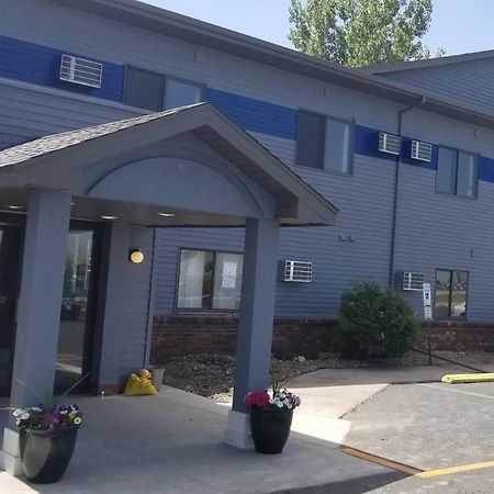 Travelodge By Wyndham Wahpeton Dış mekan fotoğraf