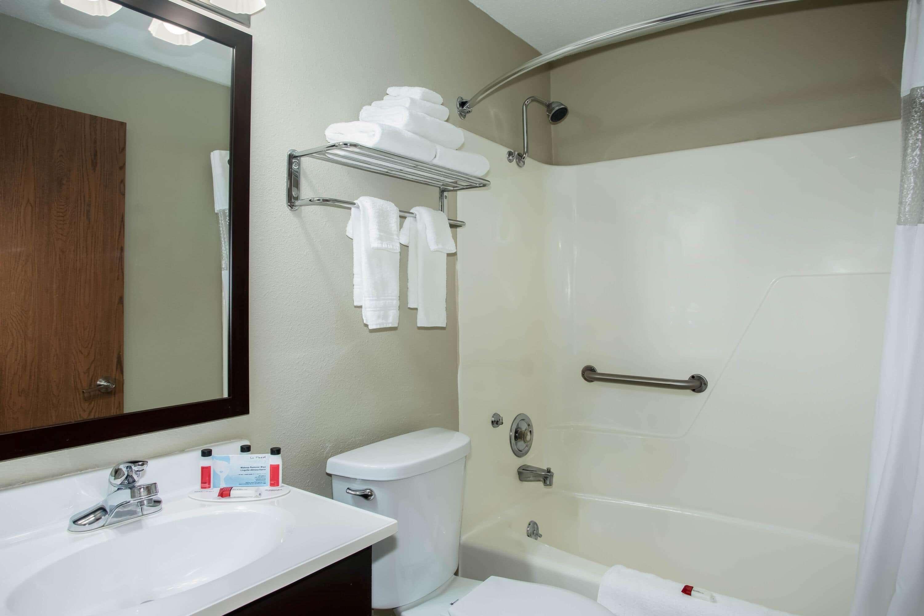 Travelodge By Wyndham Wahpeton Dış mekan fotoğraf